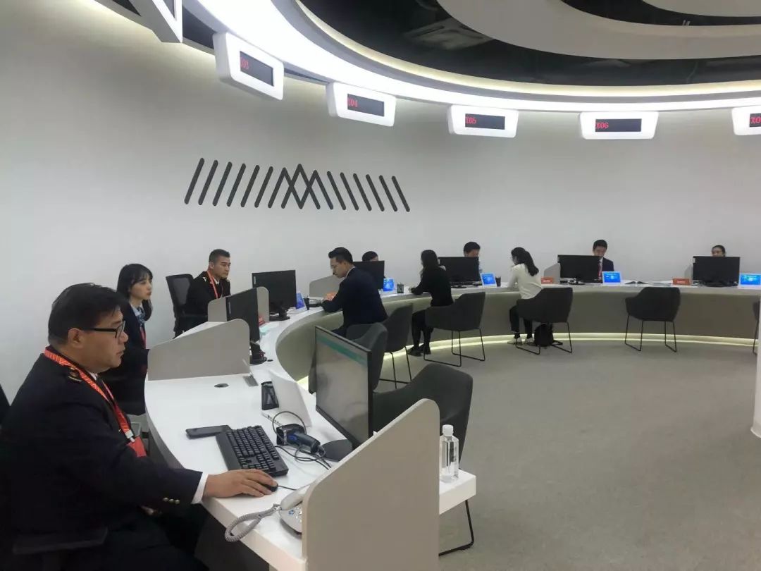 上海國際藝術品交易中心于西岸揭牌，首個交易月將呈現百場藝術盛宴